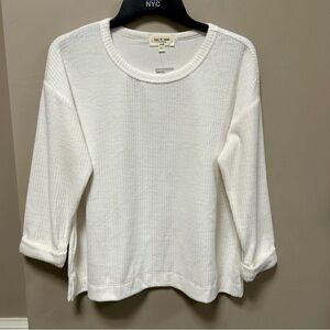 Kim & Cami Sz M Ribbed Ivory Pullover Top Sweater NWT